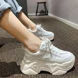 厚底ダッドスニーカー