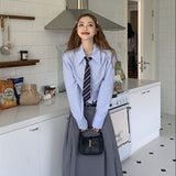 ネクタイ付きショートシャツ