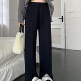 スリット入りセンタープレスリラックスパンツ