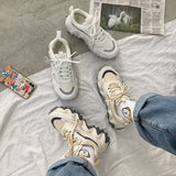 ダッドスニーカー