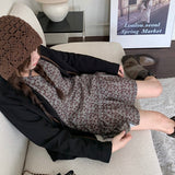 Vネック小花柄ワンピース