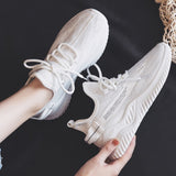 メッシュスニーカー