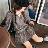 Vネック小花柄ワンピース