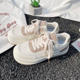 スポーティーカラフルスニーカー