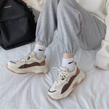 ラテダットスニーカー