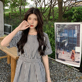 バックオープンチェックワンピース
