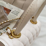 キルティングスクエアチェーンバッグ