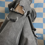 ダメージブラックデニム