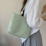 菱柄バケットバッグ