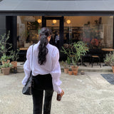 パフスリーブホワイトシャツ