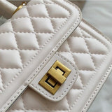 キルティングスクエアチェーンバッグ