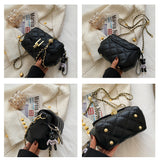 フェイクレザーチェーンショルダーバッグ