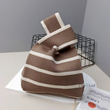 ニットハンドバッグ