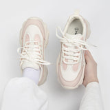 スポーティー厚底スニーカー