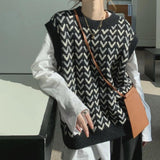 モノトーン柄ベスト