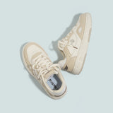 プラットフォームスニーカー