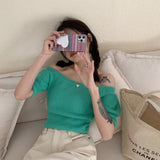 オフショルダーサマーニット