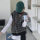 モノトーン柄ベスト