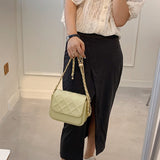 フラップショルダーバッグ