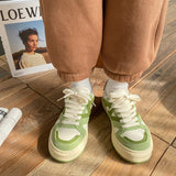 スモーキーキャンバススニーカー