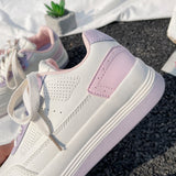 スポーティーカラフルスニーカー