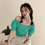 オフショルダーサマーニット