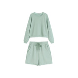 グリーンスウェットセットアップ