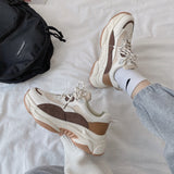 ラテダットスニーカー