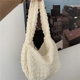 エンボス加工ショルダーバッグ