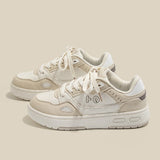 プラットフォームスニーカー