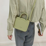 ビスケットショルダーバッグ