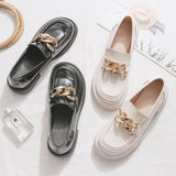 チェーンベルトローファー