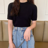 モックネックカラーTシャツ