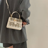 アーガイル柄ショルダーバッグ