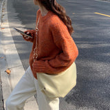 フェイクレザーショルダーバッグ