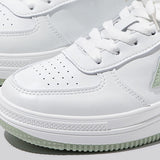 スプリングカラースニーカー