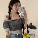 オフショルダーサマーニット