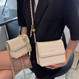 ゴールドチェーンフラップバッグ