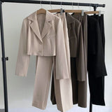 ショートジャケットパンツセットアップ