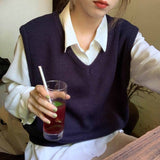 【7色展開】シンプルVネックベスト