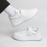 スプリングカラースニーカー