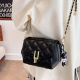 フェイクレザーチェーンショルダーバッグ
