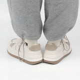 ライトカラースニーカー