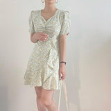 アシメフリルフラワーワンピース