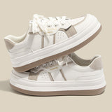 ライトカラースニーカー