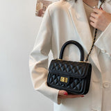 キルティングスクエアチェーンバッグ