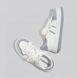 ライトカラースニーカー