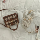 アーガイル柄ショルダーバッグ