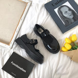 ラウンドトゥローファー