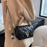 フェイクレザーチェーンショルダーバッグ